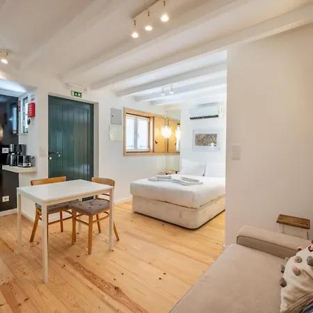 Guestready - Alfama Terrace Апартаменти